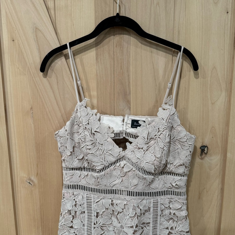Bardot Botanica Lace Midi Dress Size 8 Nude Beige Floral Overlay Ladder Lace - Picture 9 of 16